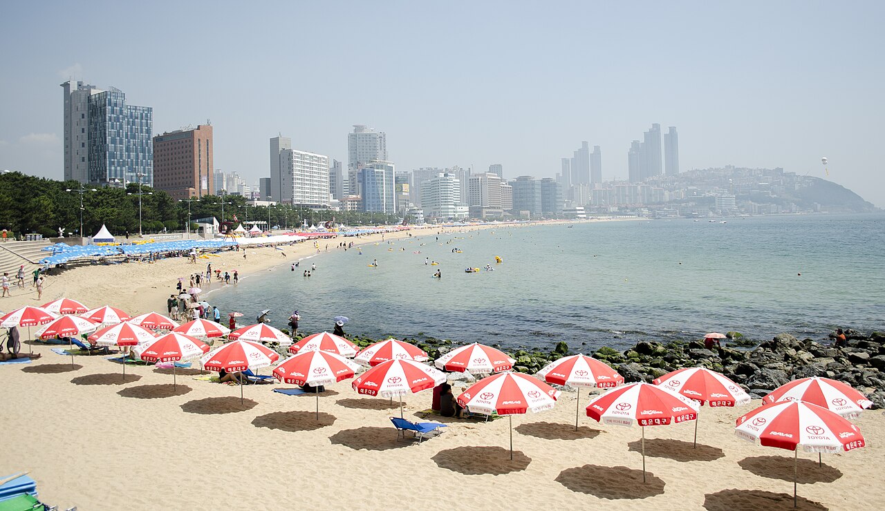 Haeundae Beach in Busan.jpg