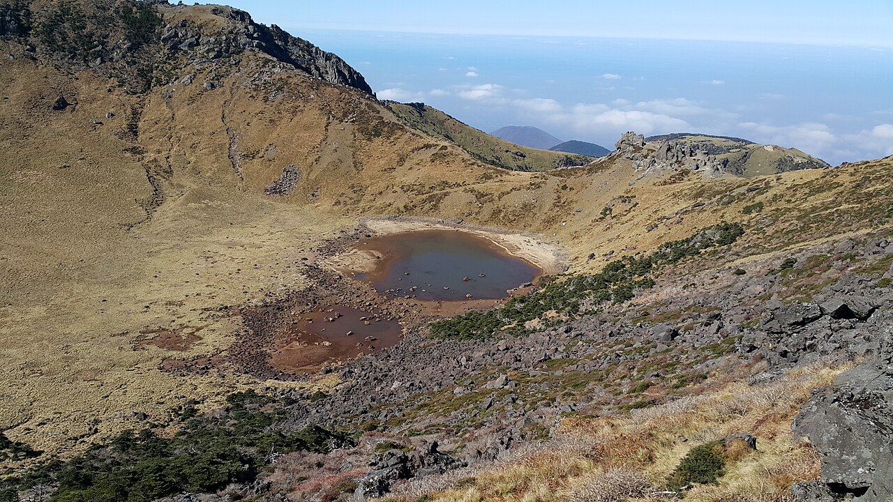 The Peak of Hallasan, Baengnokdam 1.jpg